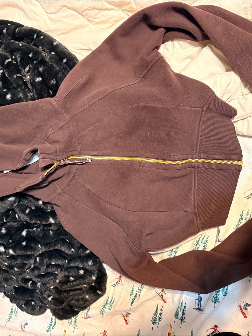 lululemon athletica Brown Cropped-Zip Hoodie with Gold Zipper